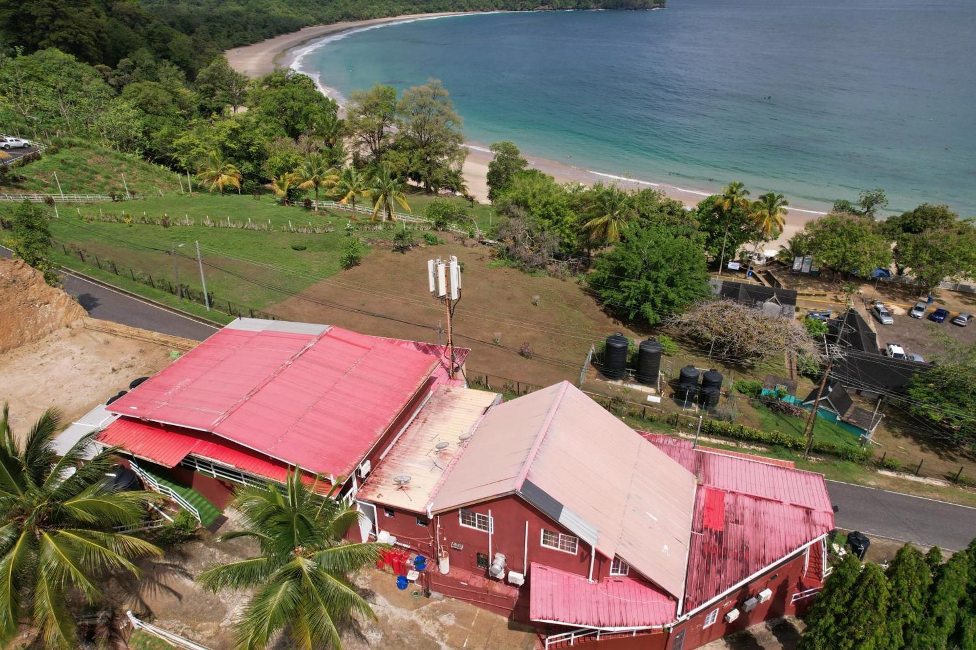 Las Cuevas Beach Lodge Exterior photo